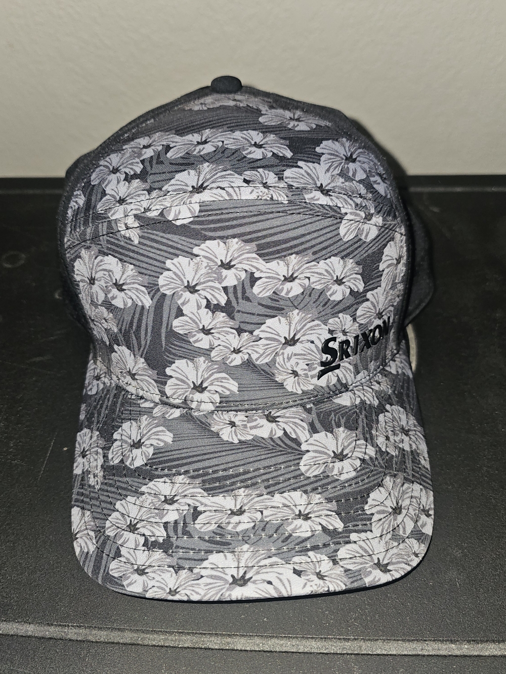 Mens Srixon Limited Edition Hawaii Palms Golf Hat Floral Gray & Black